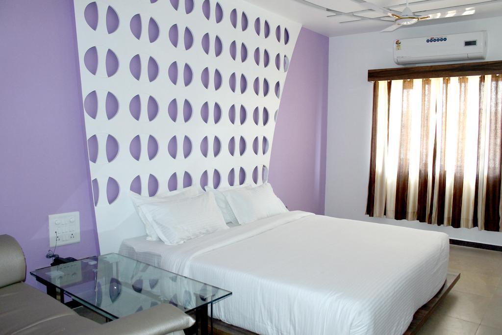 Oyo 4316 Hotel Sai Empire เชอร์ดี ห้อง รูปภาพ
