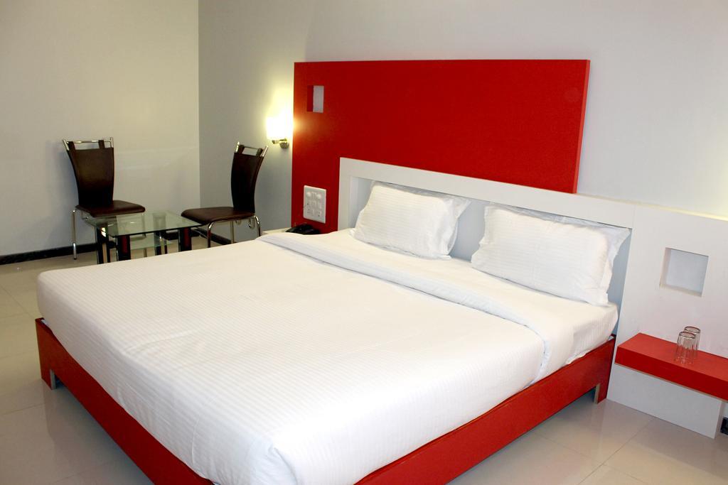 Oyo 4316 Hotel Sai Empire เชอร์ดี ห้อง รูปภาพ