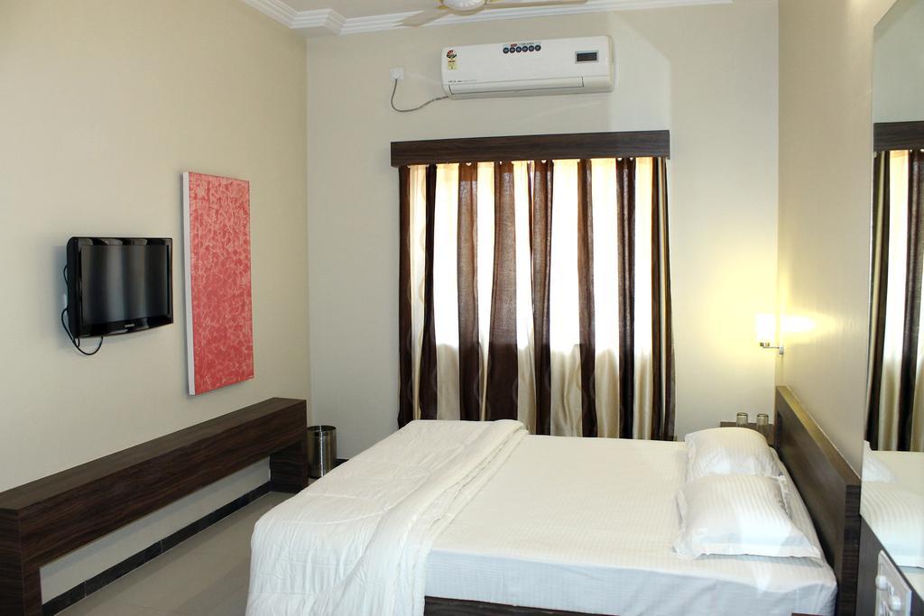 Oyo 4316 Hotel Sai Empire เชอร์ดี ห้อง รูปภาพ