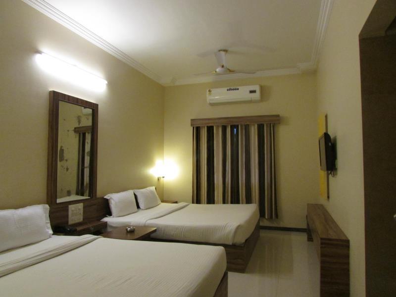 Oyo 4316 Hotel Sai Empire เชอร์ดี ภายนอก รูปภาพ