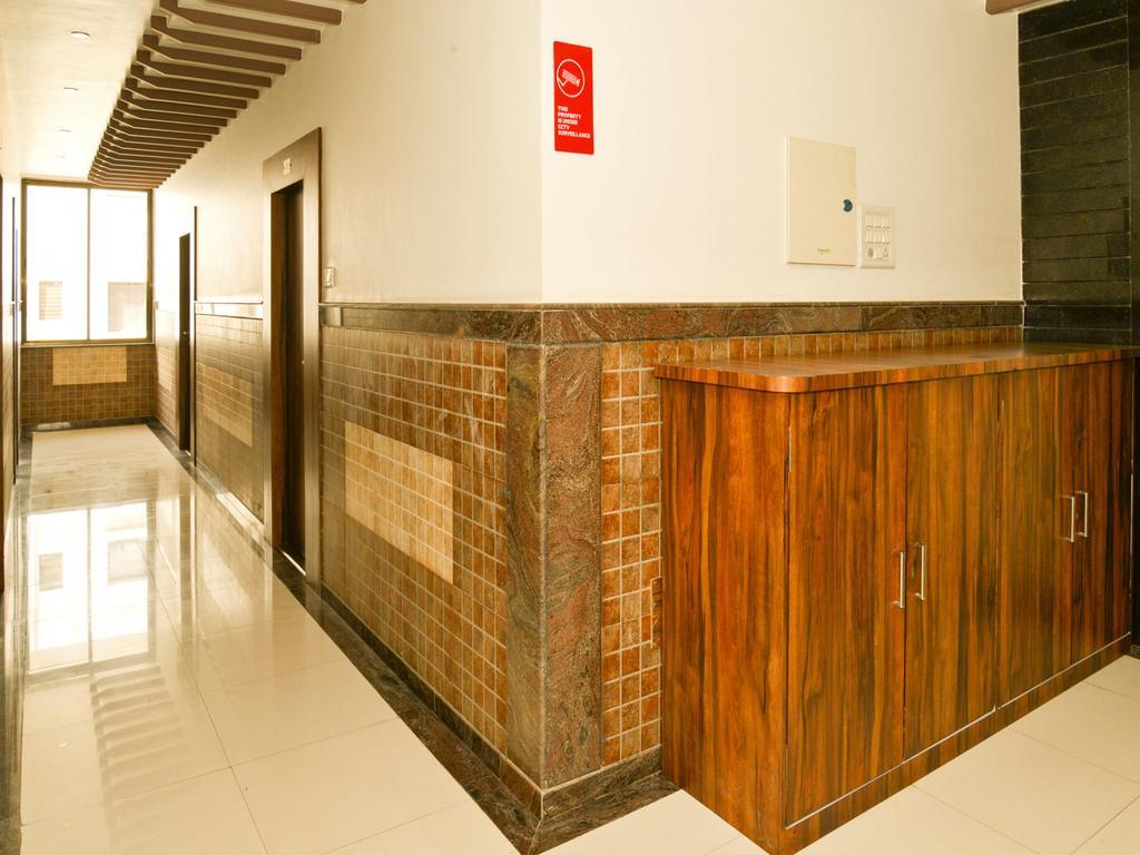 Oyo 4316 Hotel Sai Empire เชอร์ดี ภายนอก รูปภาพ