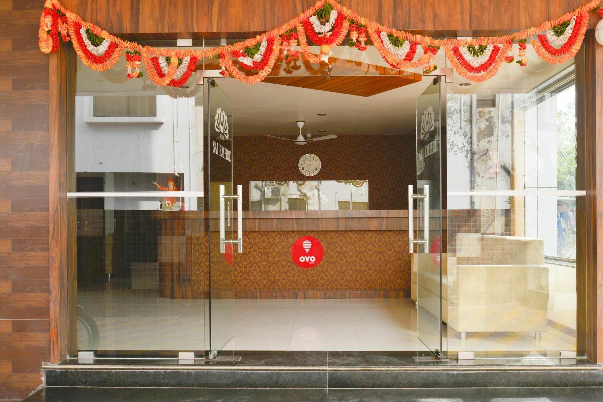 Oyo 4316 Hotel Sai Empire เชอร์ดี ภายนอก รูปภาพ